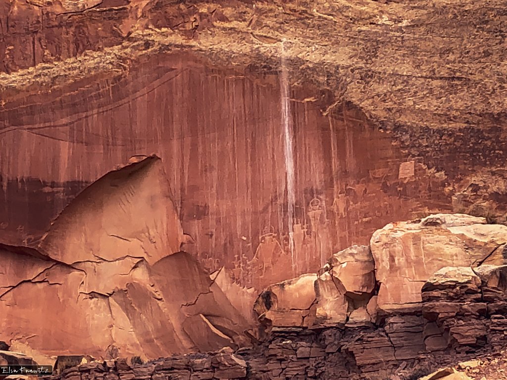 Petroglyphs at Capitol Reef