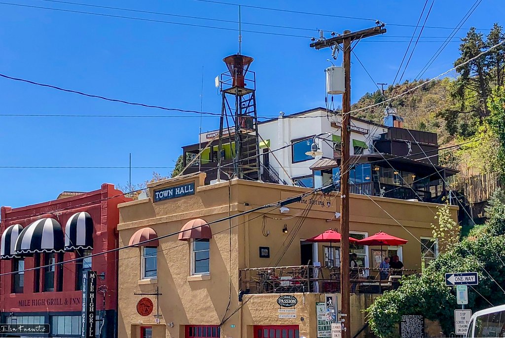Mile High Grill & Inn